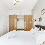 Pick A Flat\'s Apartment in Le Marais - Rue Saint Apoline